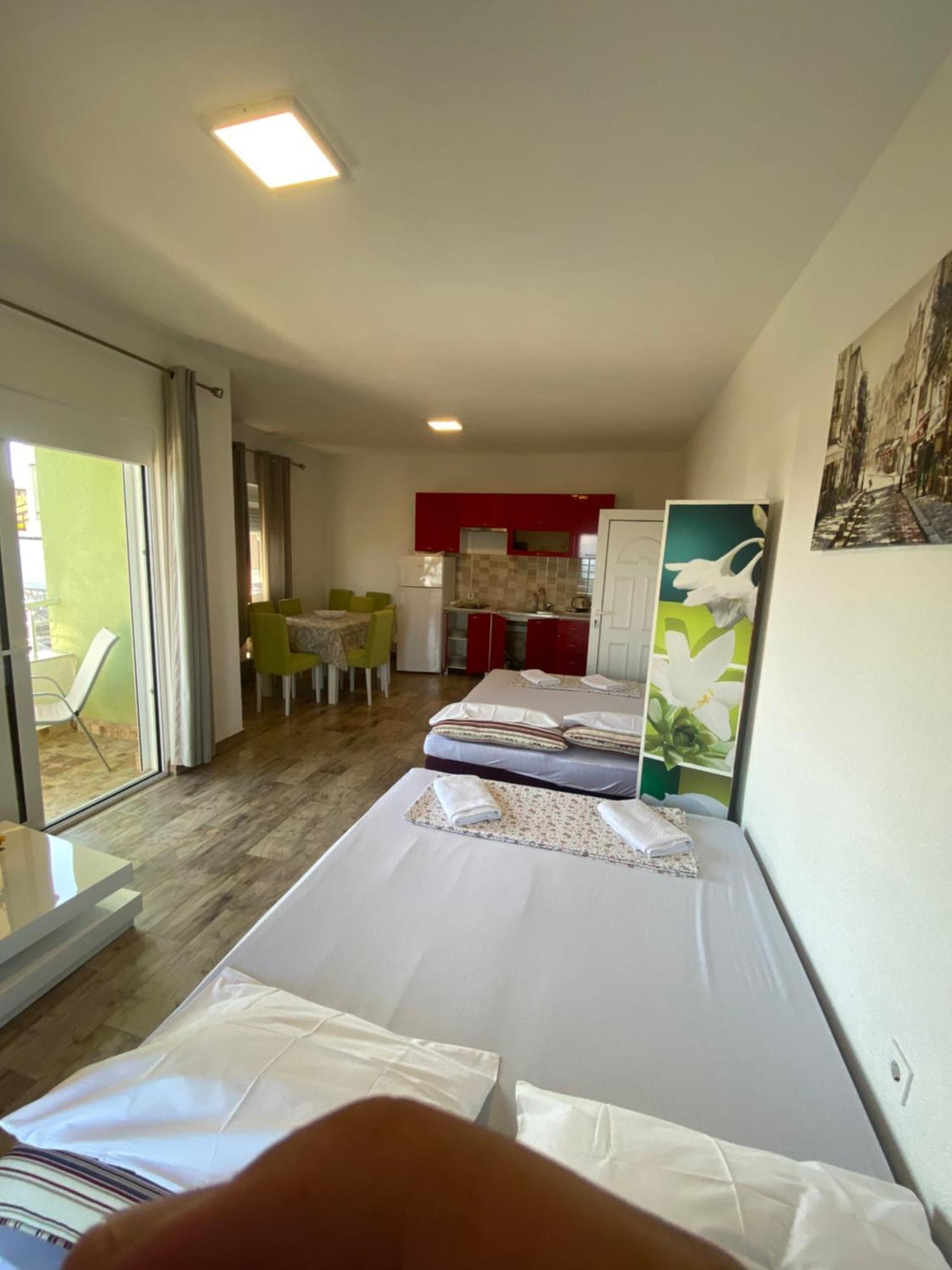 Apartments Bibic Budva Exteriör bild